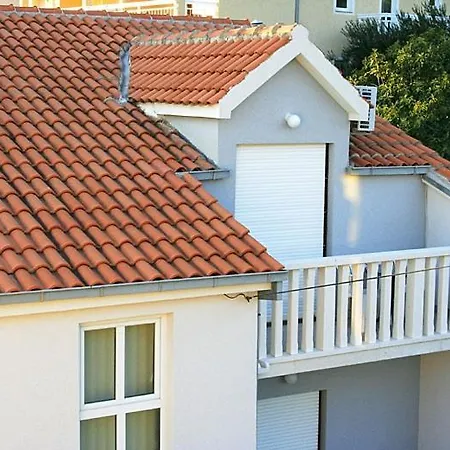 Appartement In With Sea View, Terrace, Air Conditioning, Wifi 3423-5